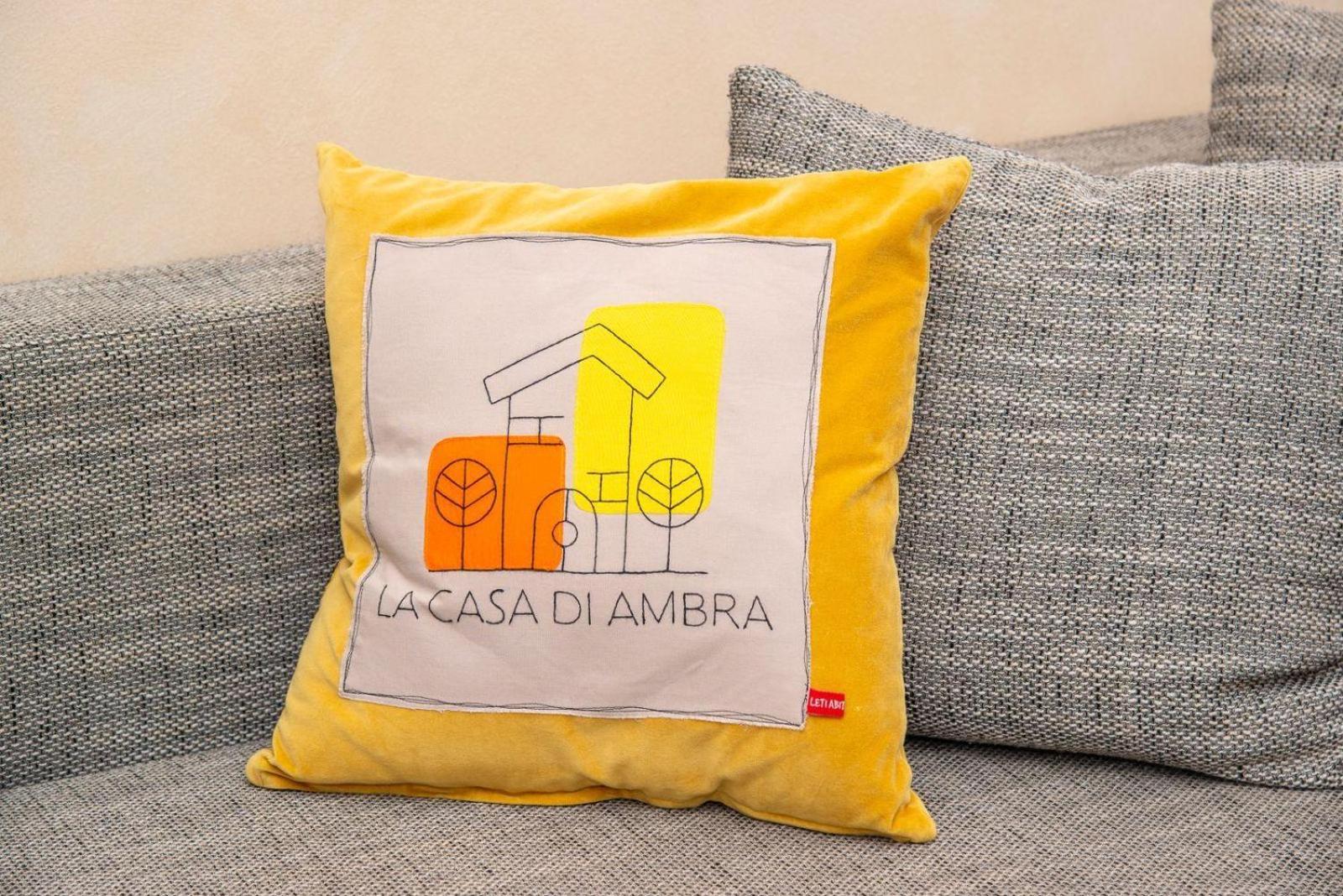 La Casa Di Ambra Apartment Limbiate Luaran gambar